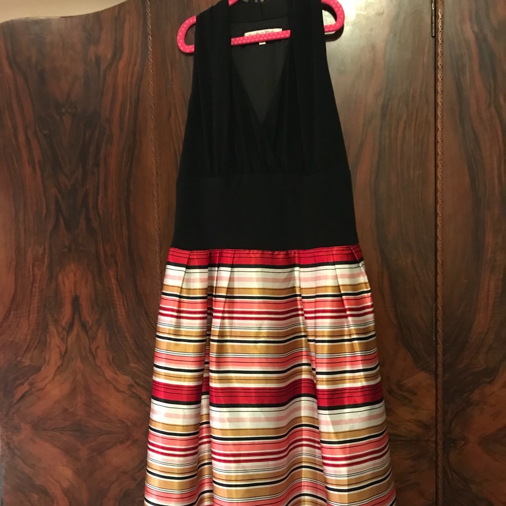 I Love this Evan Picone Dress! Very Flattering